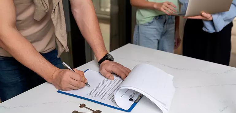 Advantages of Using Assignment of Contract in Real Estate in North Liberty, IA