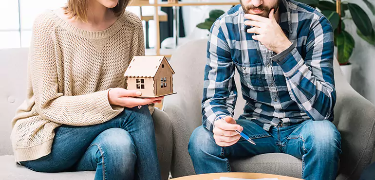 Why Sell Your House During Divorce in Cedar Rapids, IA?