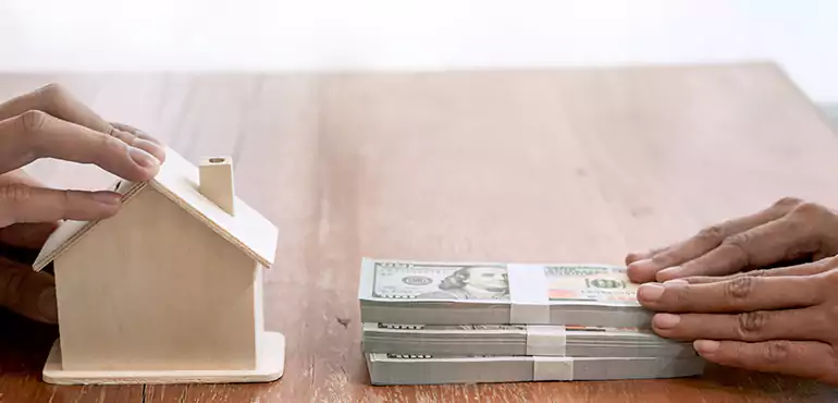 Sell House To Trusted Cash Buyer – We Buy Homes Fast in Charles City, IA