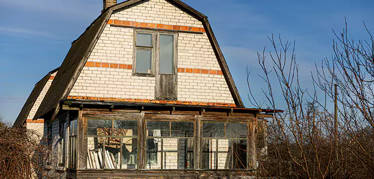 Types of Houses We Buy Without Repairs in Carroll, IA