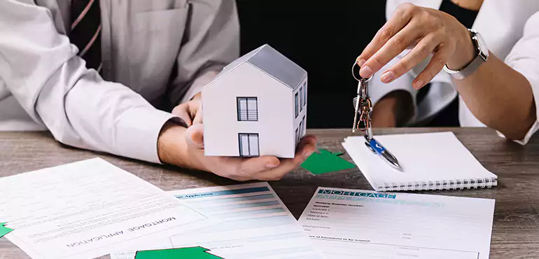 Why Homeowners in Cedar Rapids, IA Choose Our Off-Market Home Buying Process?
