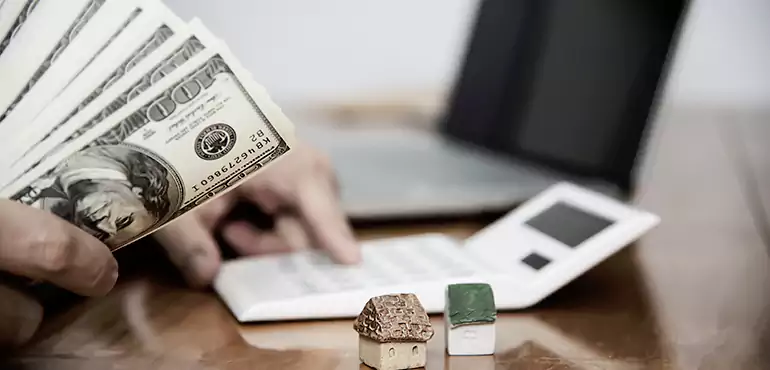 Why Choose Cedar Rapids Home Buyers For Selling A Quick House in Cedar Rapids, IA?