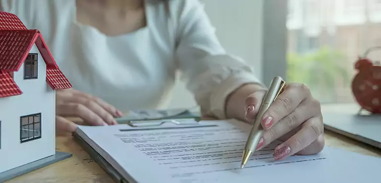 We Buy Homes to Help You Pay Off Debt – No Repairs or Upgrades Needed in Le Mars, IA