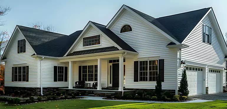 We Buy Torn Down Houses in Any Condition Across Oelwein – Get a Cash Offer Today